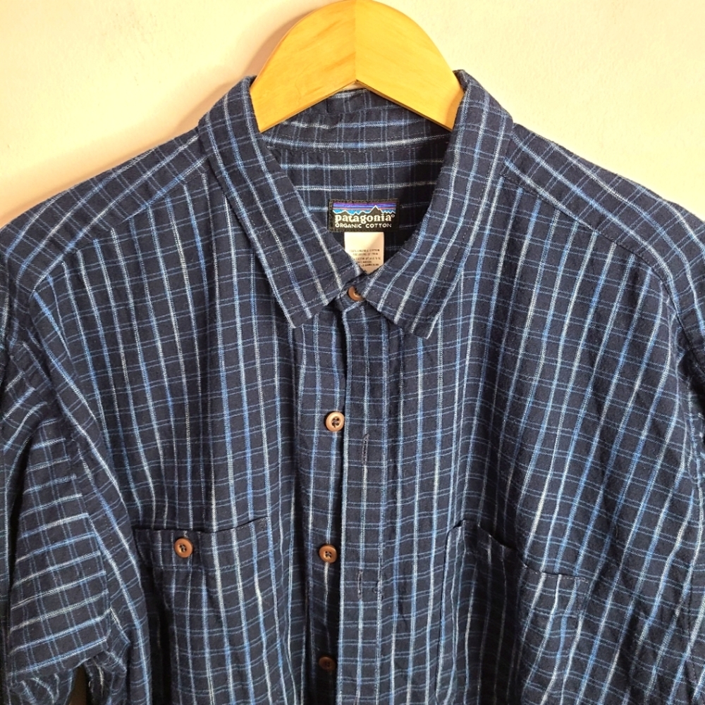 Patagonia - Blue Plaid Fleece Button Down Shirt SIZE XL - Organic Cotton